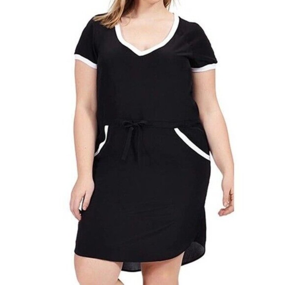 Amanda Uprichard Sz. 2X Black & White Game Day Referee Short Sleeve Dress